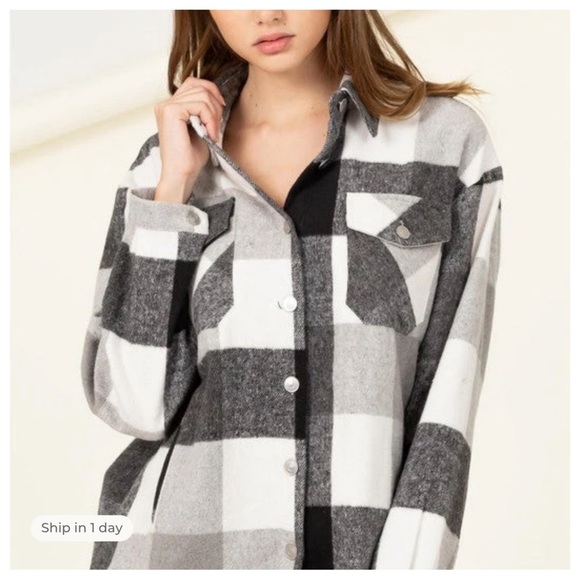 Zenana Black and White Flannel Shacket Sz M - Picture 3 of 4